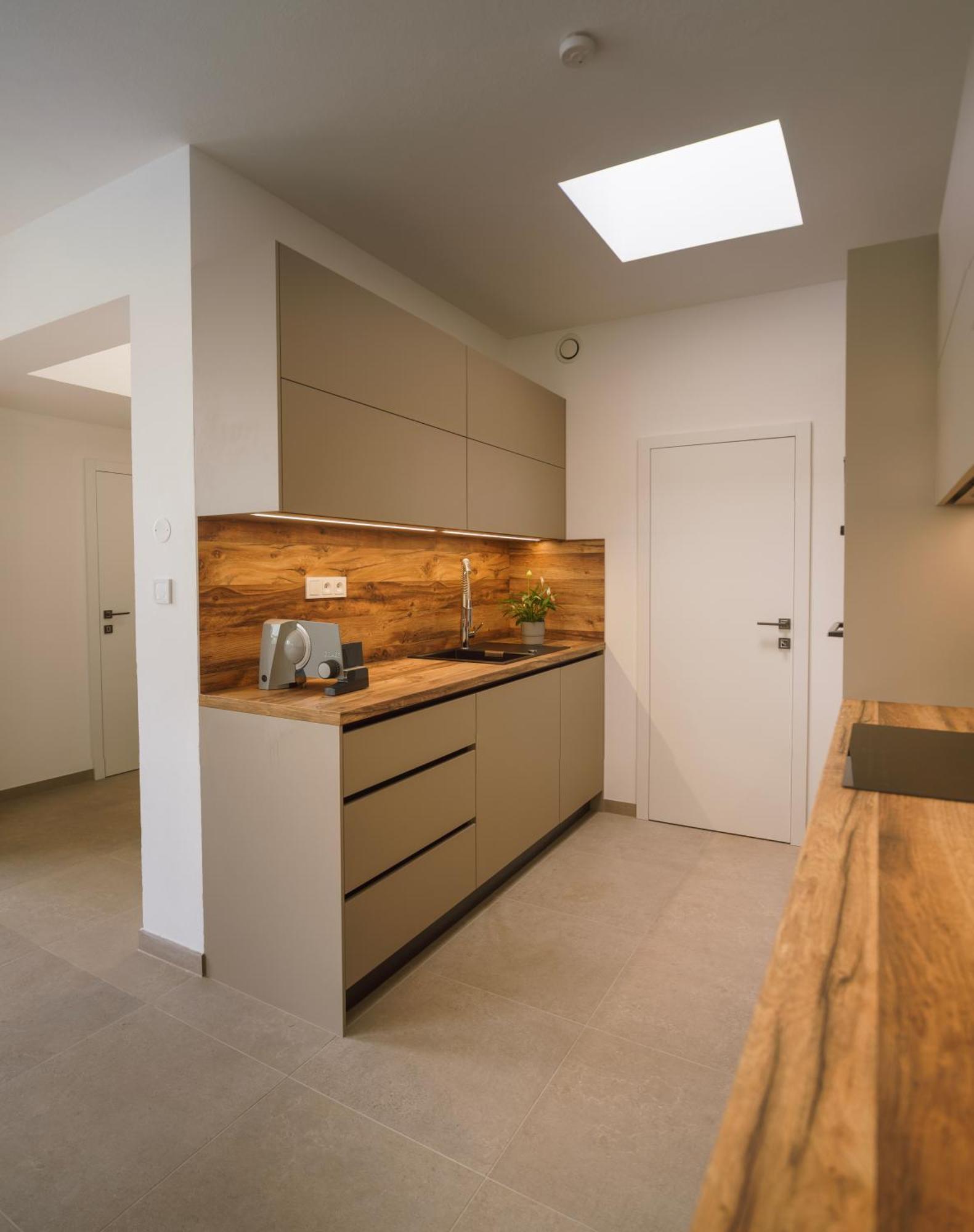 Apartment Podebradova Premium *
